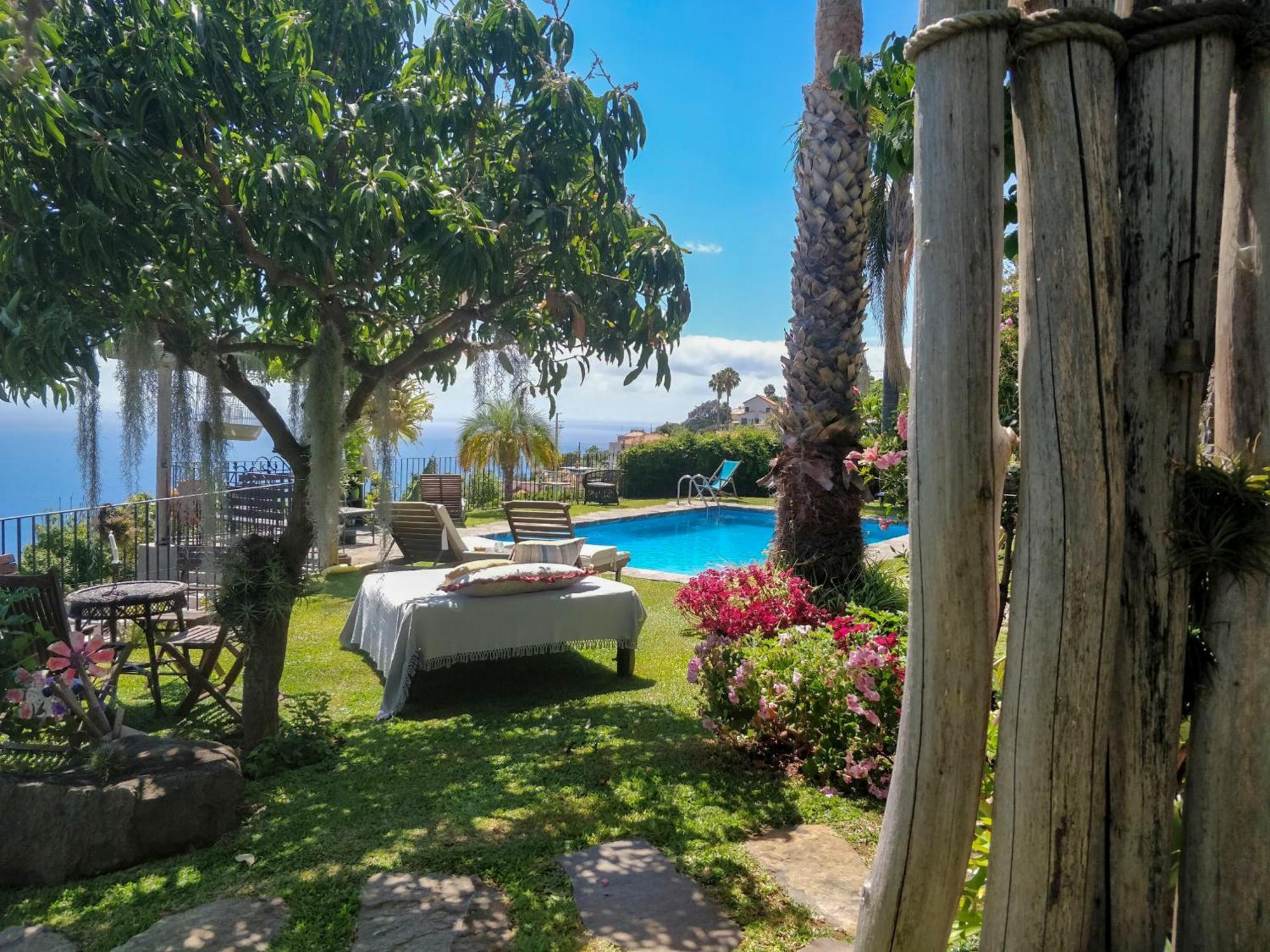 Calhau Grande Hotel Arco da Calheta  Bilik gambar
