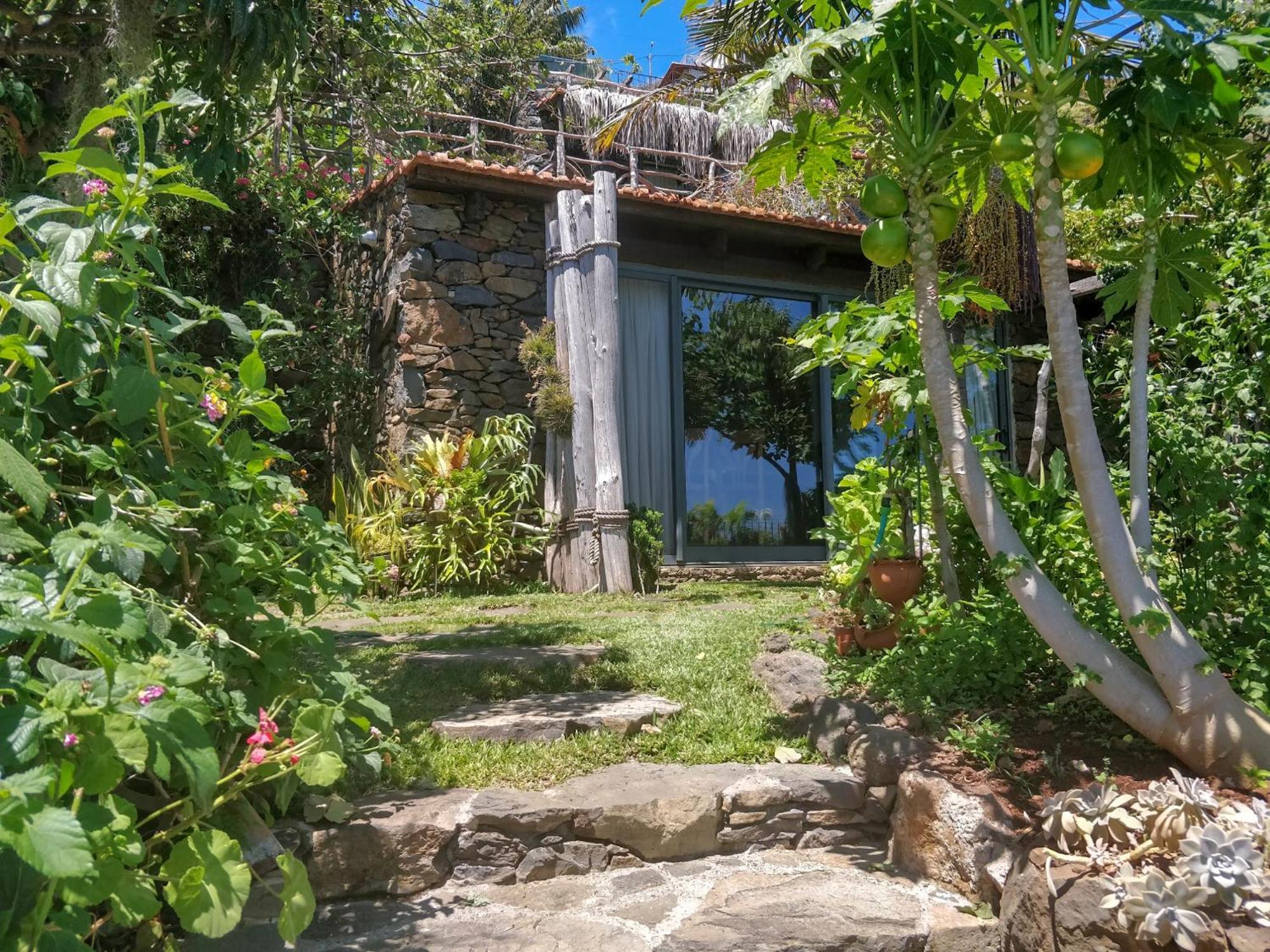 Calhau Grande Hotel Arco da Calheta  Bilik gambar